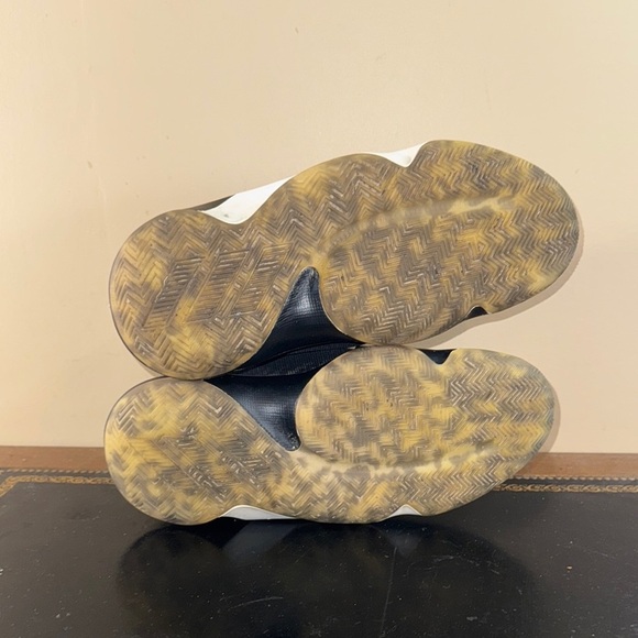 Adidas Harden BE 3 Black White EF3604 Boy’s Size 6 - Picture 5 of 5